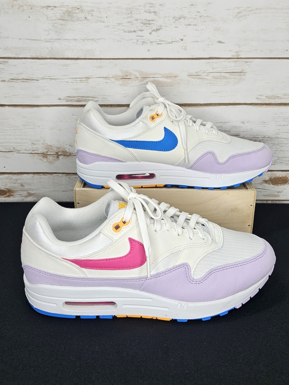 Nike Air Max '87 White Alchemy Pink Sneakers Size 10 - Picture 2 of 7